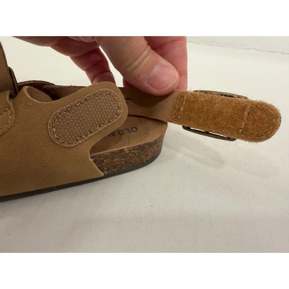 Old Navy Sandals Earth Sanda 9‎ Tan Faux Suede Double Strap Buckle Toddler Shoes